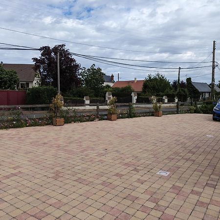 Du Cote De Chez Swann 1 Bed & Breakfast Trouville-sur-Mer Bagian luar foto