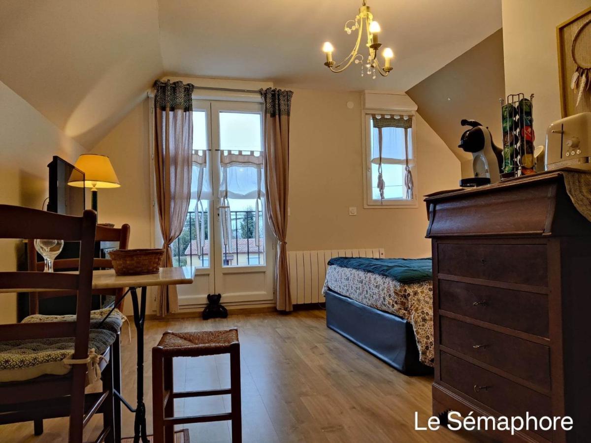 Du Cote De Chez Swann 1 Bed & Breakfast Trouville-sur-Mer Bagian luar foto