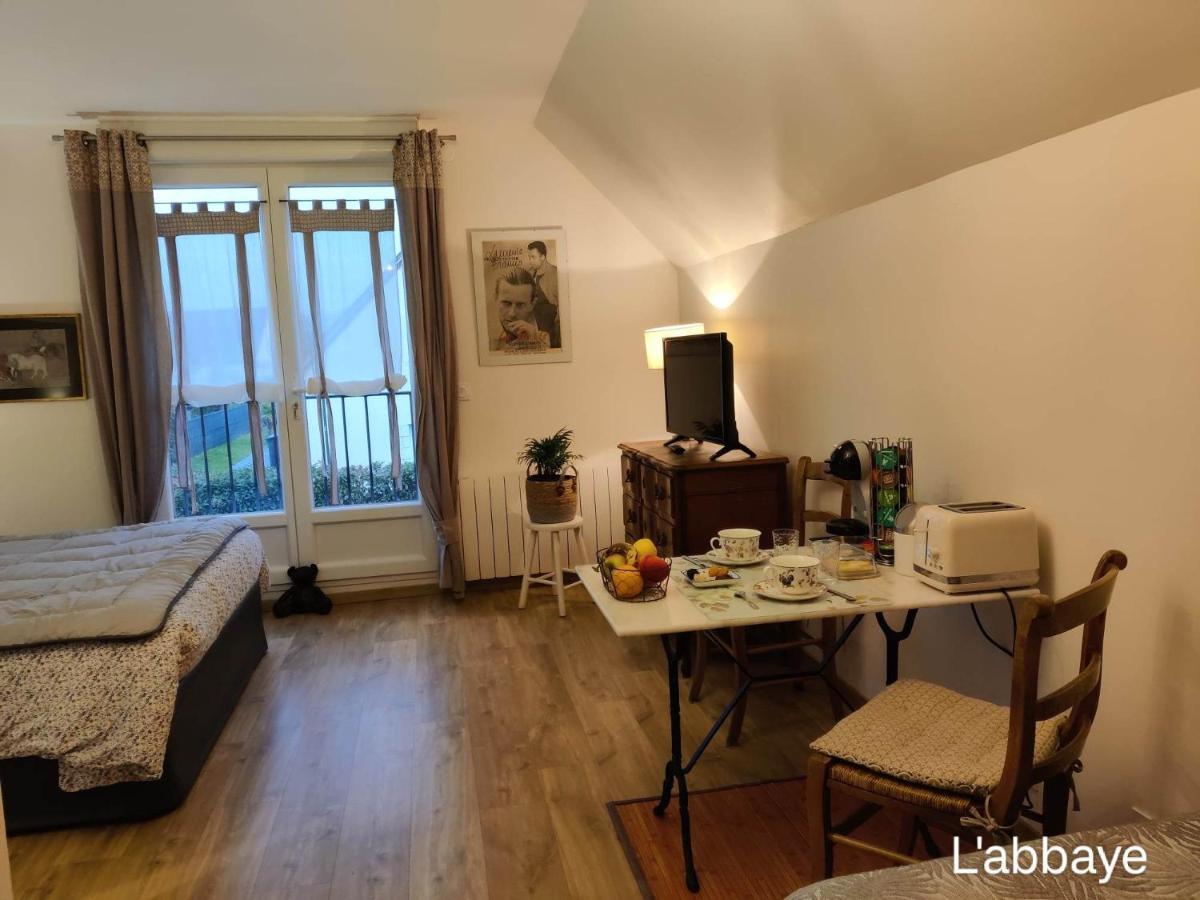 Du Cote De Chez Swann 1 Bed & Breakfast Trouville-sur-Mer Bagian luar foto