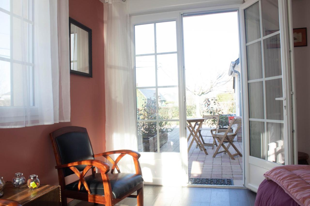 Du Cote De Chez Swann 1 Bed & Breakfast Trouville-sur-Mer Bagian luar foto